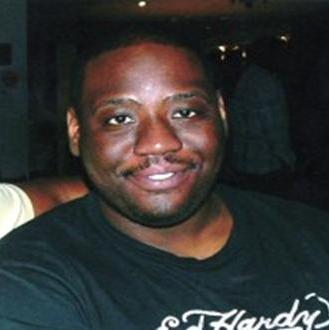 Olaseni Lewis 